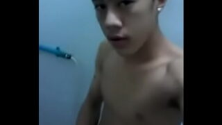 Thai boy show his dick 1064237 71632834 n